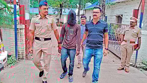 सांगली : दारूसाठी पैसे न दिल्याने वृद्धाचा डोके ठेचून खून