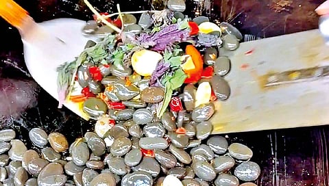 दगड तळून सुओडिओ डिश 