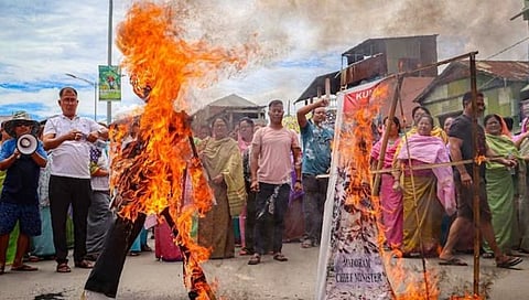 Manipur Violence | मणिपूरमध्ये पुन्हा हिंसाचार भडकला; ३ ठार 