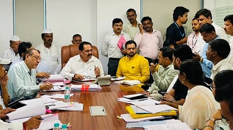 वडगाव मावळ : धरणग्रस्तांच्या पुनर्वसनासाठी सुधारित अहवाल सादर करा