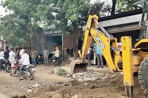 Pune : अतिक्रमण कारवाईला विरोध केल्यास कारवाई