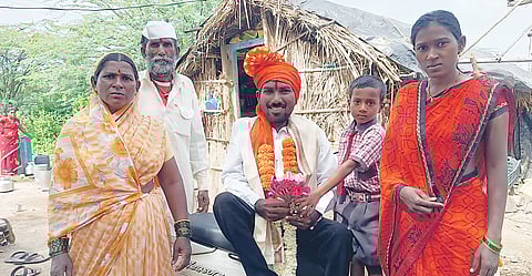 दिव्यांग ज्ञानेश्वरची यशाला गवसणी; मुक्ताई ठरली ज्ञानेश्वराची आधार