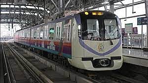 Pune metro : अंतर्गत बिघाडामुळे मेट्रोची सेवा ठप्प
