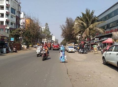 पुणे : कात्रज-कोंढवा रस्त्यावर तात्पुरती मलमपट्टी