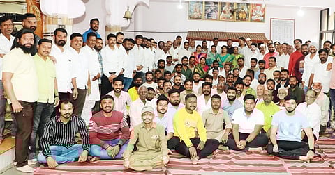 कोलाड महामार्गाचे अपूर्ण काम लोकसहभागातून पूर्ण