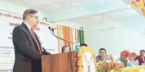 श्रीगोंदा : न्यायव्यवस्थेत तंत्रज्ञानाचा वापर व्हावा : न्यायमूर्ती अभय ओक