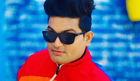 गायक राजू पंजाबी 