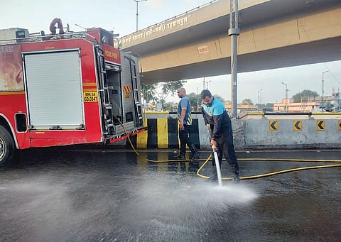 पिंपरी : पीएमपीचे ब्रेक फेल; अन् रस्त्यावर ऑईल