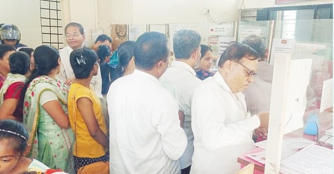 टपाल कार्यालयात गुदमरतोय श्वास; पिंपळे गुरव येथील स्थिती