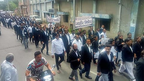 छ. संभाजीनगर: जालना घटनेच्या निषेधार्थ वकील संघाच्यावतीने मूकमोर्चा