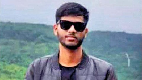 नोकरी मिळत नसल्याने इंजिनिअरने संपविले जीवन