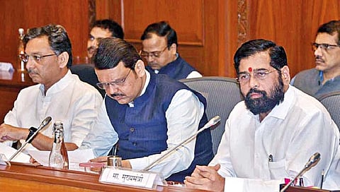 लाठीमार करणारे तीन पोलिस अधिकारी निलंबित; आंदोलकांवरील गुन्हे मागे घेणार : मुख्यमंत्री