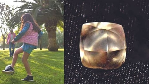 पार्कमध्ये खेळताना सापडला हिरा!