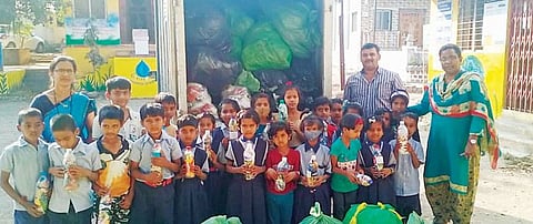 प्लास्टिकमुक्तीचा केळवडे-साळवडे पॅटर्न ; शालेय विद्यार्थ्यांमध्ये सजगता