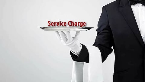 सेवा शुल्काच्या नावाखाली खवय्यांची लूट