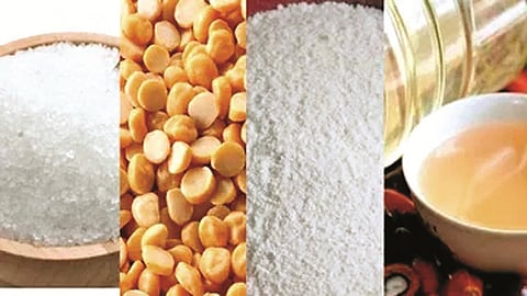 आनंदाच्या शिध्याला सोनकिड्यांची बाधा तर पामतेलाने घशात खवखव