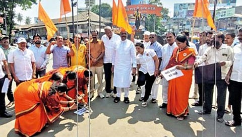 Maratha Reservation | मराठा आरक्षण प्रश्नी हसन मुश्रीफांना जिल्हा बंदीचा इशारा