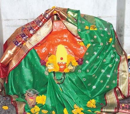 महती नवदुर्गांची : श्री लक्ष्मीदेवी