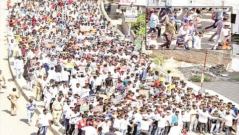 नांदेड : कंत्राटी भरतीविरोधात सुशिक्षित बेरोजगारांचा महामोर्चा