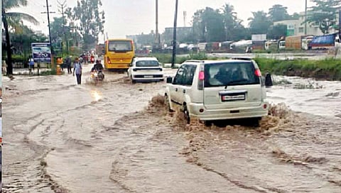 कोल्हापूरच्या 3 धरण क्षेत्रात अतिवृष्टी; 12 धरणांतून विसर्ग सुरू, आज ‘यलाे अलर्ट’