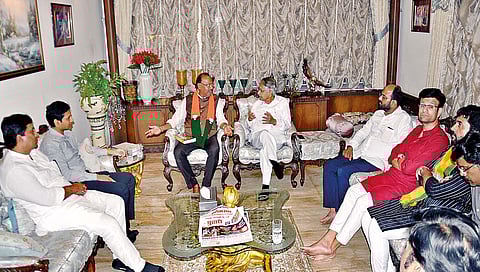 भाजप प्रदेशाध्यक्ष बावनकुळे यांची डॉ. प्रतापसिंह जाधव यांच्याशी चर्चा