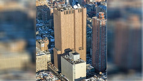 एकही खिडकी नसलेली ४० मजली इमारत पाहिली का?