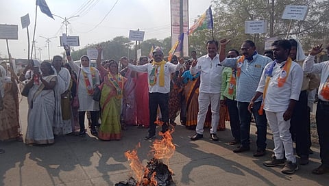 चंद्रपूर : चिमूरात संविधानाच्या रक्षणासाठी वंचित बहुजन आघाडी उतरली रस्त्यावर!