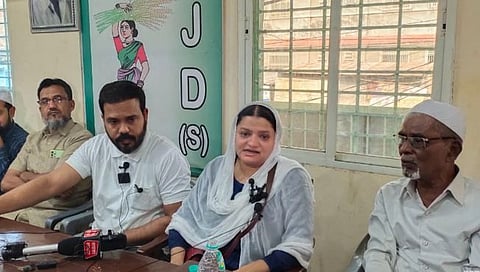 मालेगाव : साथी निहाल अहमद यांच्या कुटुंबाची जनता दलाला सोडचिट्ठी