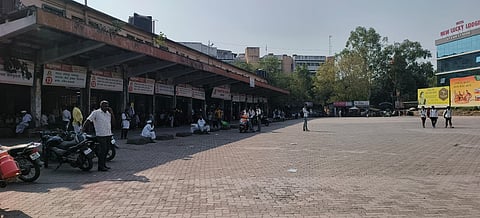 Nagar News : मराठा आरक्षण आंदोलनामुळे मराठवाड्याकडे जाणाऱ्या सर्व बसेस बंद