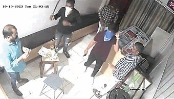 Pune Crime News : पुण्यात जुगार अड्डा लुटला गुन्हेगारांनी ! सीसीटीव्ही फुटेज व्हायरल