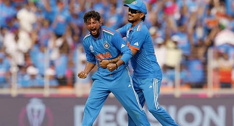 IND vs PAK World Cup : पाकिस्तानचा डाव १९१ धावांवर गुंडाळला