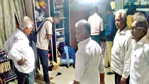 शिवथरमध्ये धारदार शस्त्राने वार करून दरोडेखोर पळाले