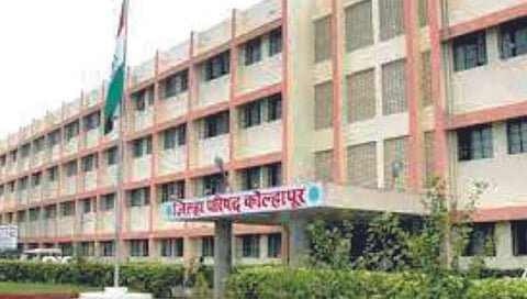 कोल्हापूर : पावणे नऊच्या आत…डॉक्टर आरोग्य केंद्रात