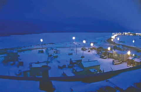 आर्क्टिकमध्ये दोन महिन्यांची रात्र सुरू