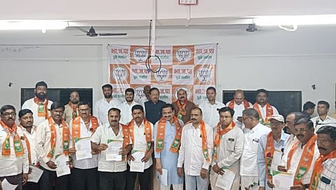 धुळे तालुका भाजप नवनिर्वाचित पदधिकाऱ्यांचा खा. सुभाष भामरे यांच्या हस्ते सत्कार