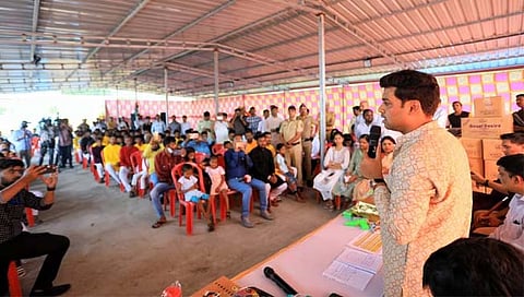 Shrikant Shinde : इर्शाळवाडीवासियांची पुढल्या वर्षी हक्काच्या घरात दिवाळी: खा. डॉ. श्रीकांत शिंदे यांचे आश्वासन