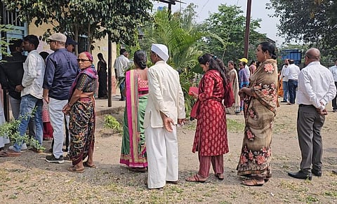 पिंपळवंडी येथे चुरशीची लढत; मतदानासाठी दोन्ही पॅनलकडून प्रयत्न