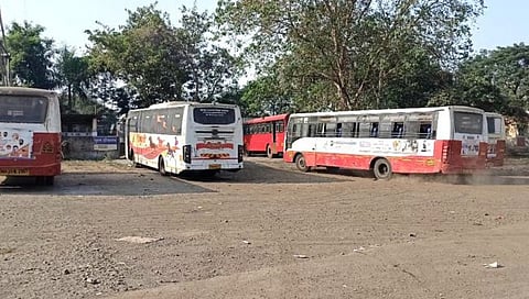 Thane News : कल्याण एसटी आगाराचे विठ्ठलवाडी आगारात स्थलांतर