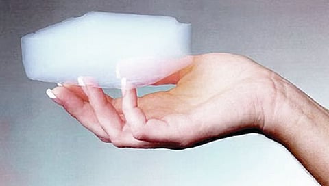 सर्वात हलके घन एरोजेल !