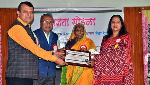 Nashik News : सर्वोत्कृष्ट दिवाळी अंक पुरस्कार ‘दीपस्तंभ’ला प्रदान