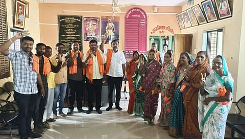 मेशी ग्रामपंचायतीवर शिवसेनेचा झेंडा; उपसरपंच पदी सतीश बोरसे