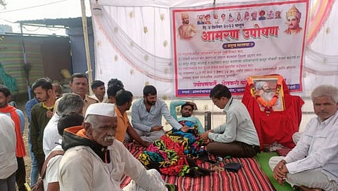 हिंगोली : पानकनेरगावच्या गायरानमधील अतिक्रमण विरोधात ग्रामस्थांच्या आंदोलनाचा दुसरा दिवस