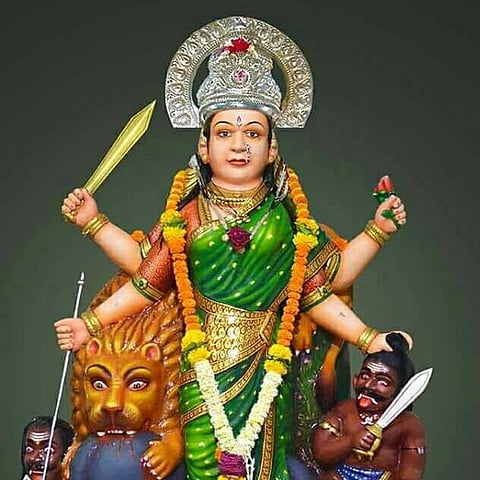 Narayangav : मुक्ताई मंदिरात आता पगारी पुजारी