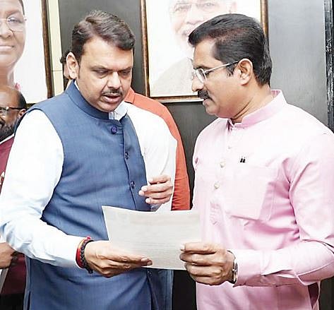 प्रदूषणकारी प्रकल्पांवर कारवाई करा : आ. राहुल शेवाळे यांची मागणी