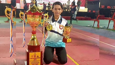 कोल्हापूर: शिंपेच्या अमृता पाटीलला राष्ट्रीय खो खो स्पर्धेत उत्कृष्ट खेळाडू पुरस्कार