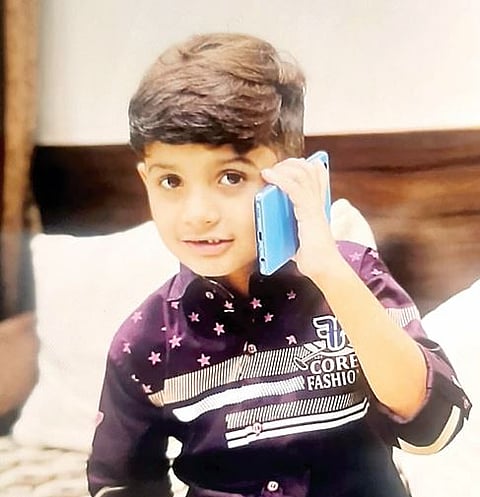 दुर्दैवी ! आईसमोर चिमुरड्याचा डंपरखाली सापडून मृत्यू