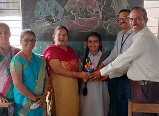 Inspirational Story : रत्नागिरीची अनन्या देतेय देशाला शिक्षण प्रेरणा