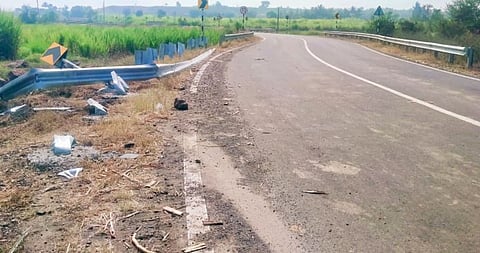 अष्टविनायक महामार्गावर पारगाव परिसरात वाढले अपघात