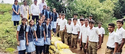 पुणे जिल्ह्यात लोकसहभागातून 17 वनराई बंधारे तयार