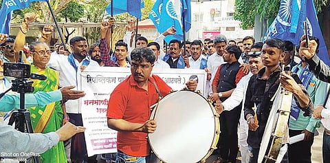 Pune News : फुरसुंगीकरांचे हलगीनाद आंदोलन